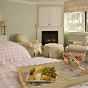 Queen Room Two Queen Beds